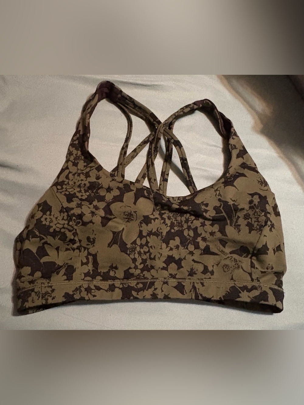 Lululemon Free To Be Serene Bra Efflorescent Barracks Green Black Size 8